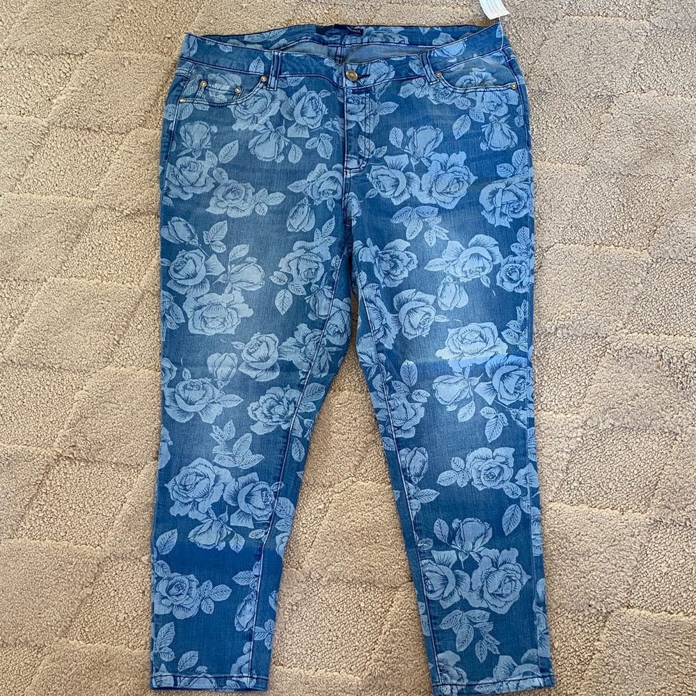 Denim 24/7 Blue Rose Print Skinny Jeans